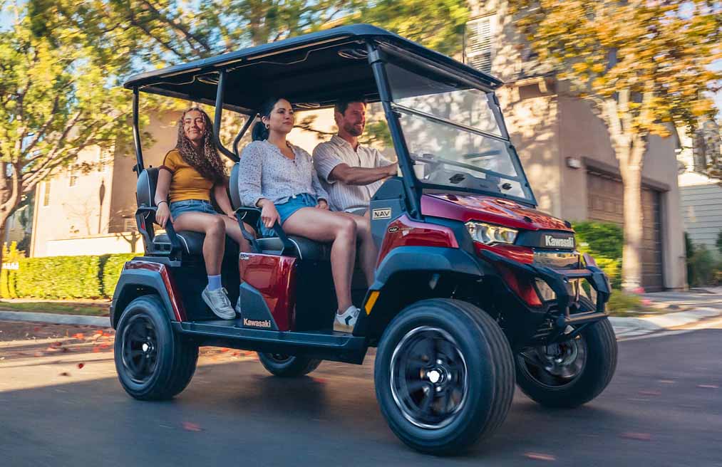 Kawasaki Nav driving through neighborhood
